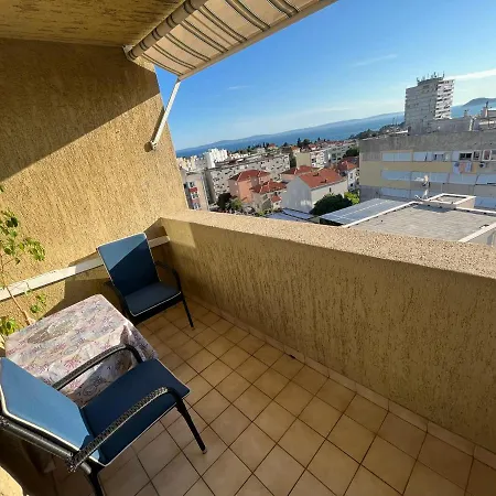 Sunny Corner * 스플리트