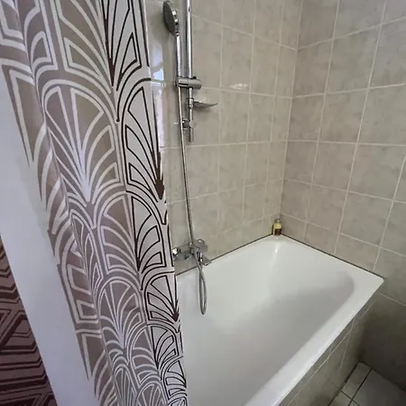 Sunny Corner 스플리트